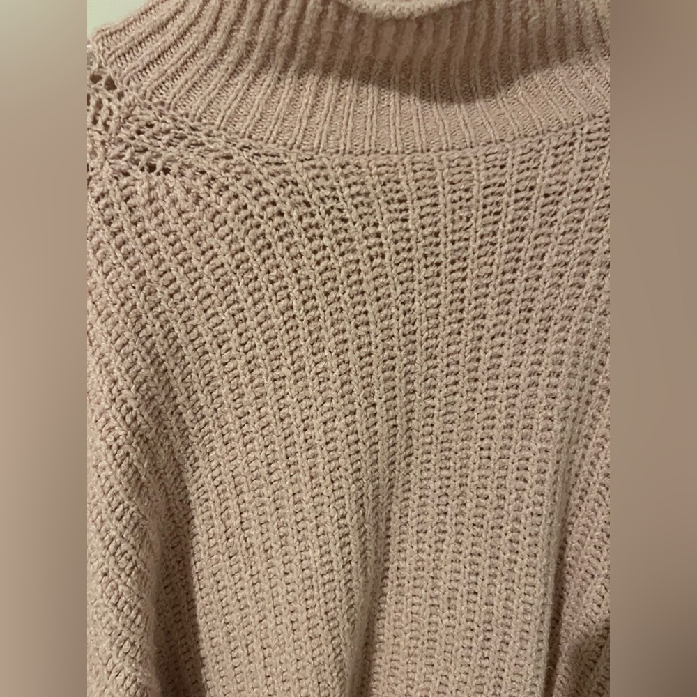American Eagle Cozy Light Pink Turtleneck Sweater Women’s Medium - Picture 2 of 5
